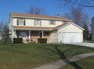 1127 Henlon Cir, Saline, MI