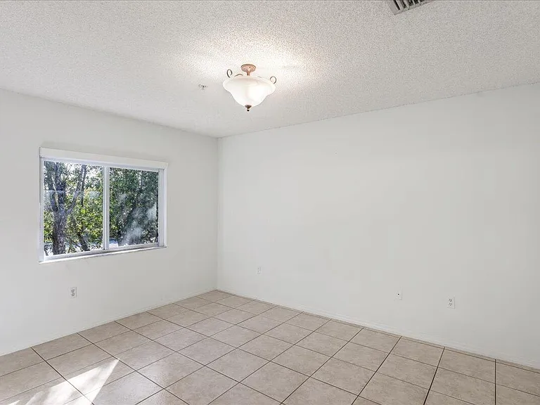 10129 W Atlantic Blvd #E3 — Photo 8