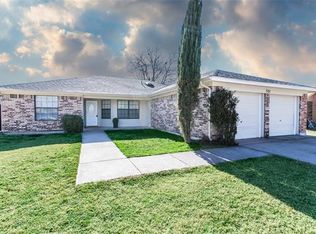 321 Chambers Creek Dr S, Everman, TX 76140