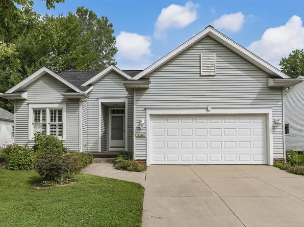 4554 N Woods Dr, Erie, PA 16511