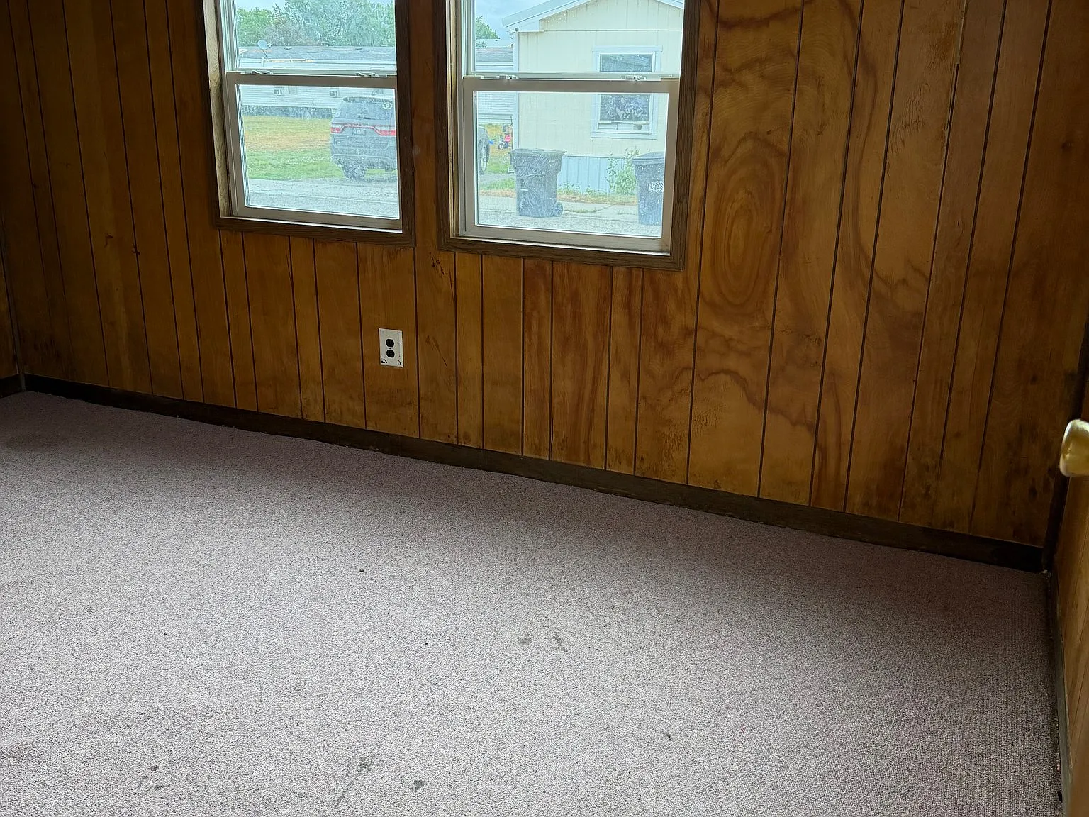 3 bedroom with large living room — Photo 3