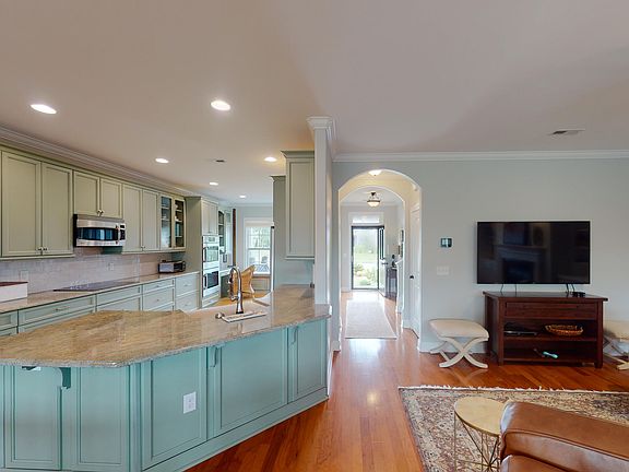 5th image of 8243 Compass Pointe East Wynd NE