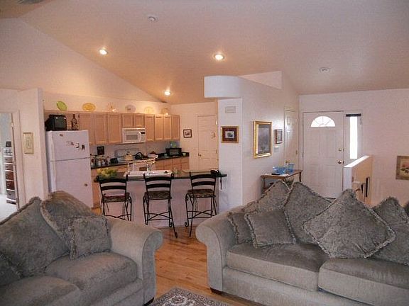 3rd image of 6 San Marino Ct