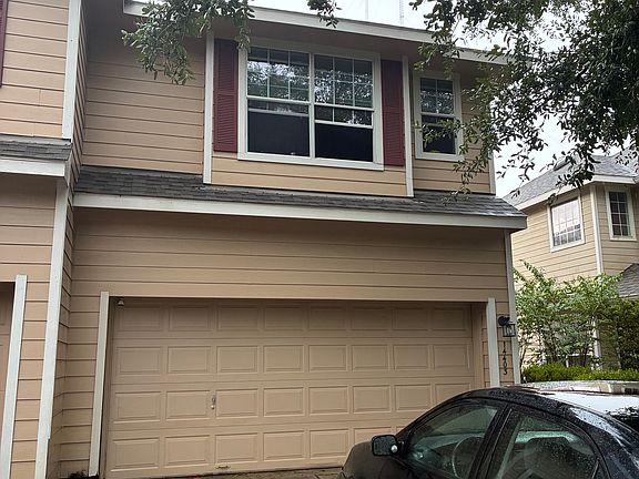 2nd image of 14403 Mooreview Ln