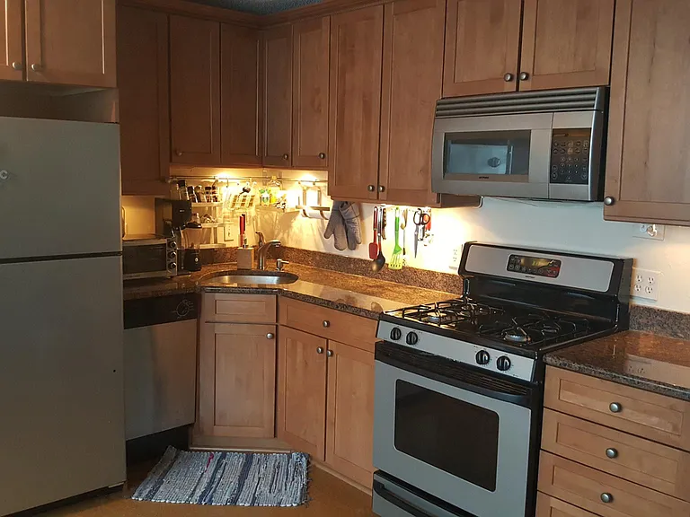 4430 W Lake Harriet Pkwy #303 — Photo 7