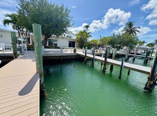 9 7th St, Key Colony Beach, FL 33051