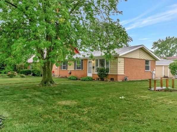 13102 W Playfield Dr, Crestwood, IL 60418