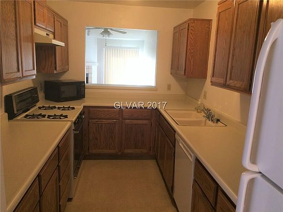 2nd image of 225 Yardarm Way #0
