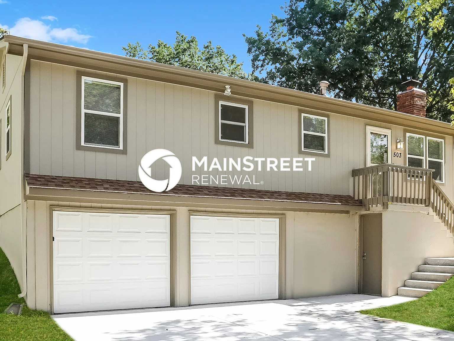 503 Ne Castle Dr — Photo 2
