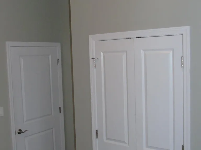130 Adams St #1 — Photo 4