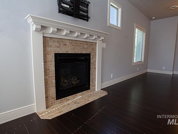 5th image of 3967 N Park Crossing Ave