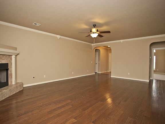 3rd image of 5018 W Homespun Dr
