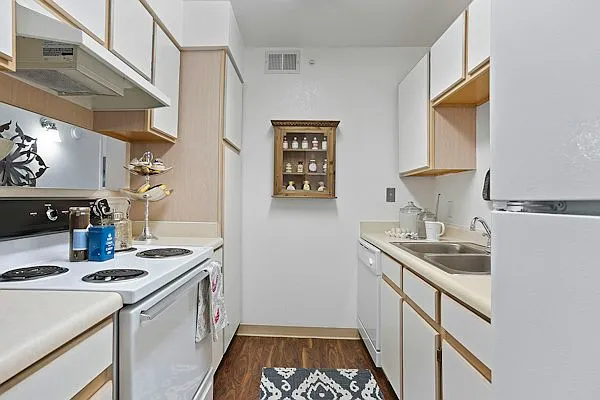 Patriot Apts.