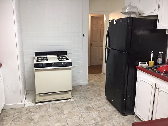 4th image of 1615 Southpoint Dr