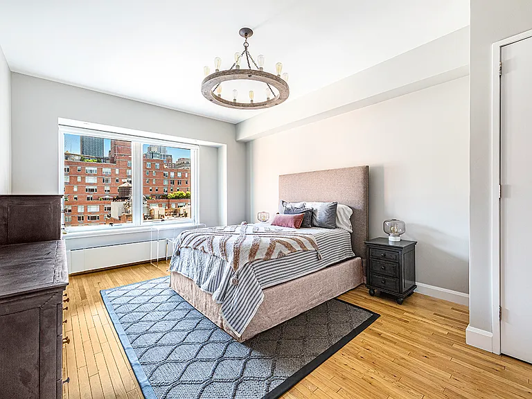 121 W 19th St #8G — Photo 6