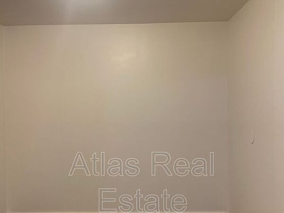 4th image of 303 S Concord St Unit 303