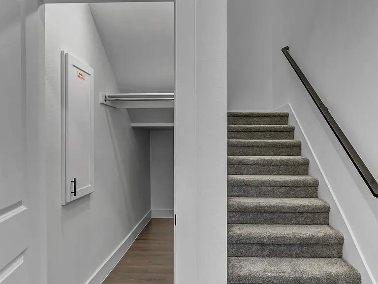 855 Lennox Dr — Photo 12