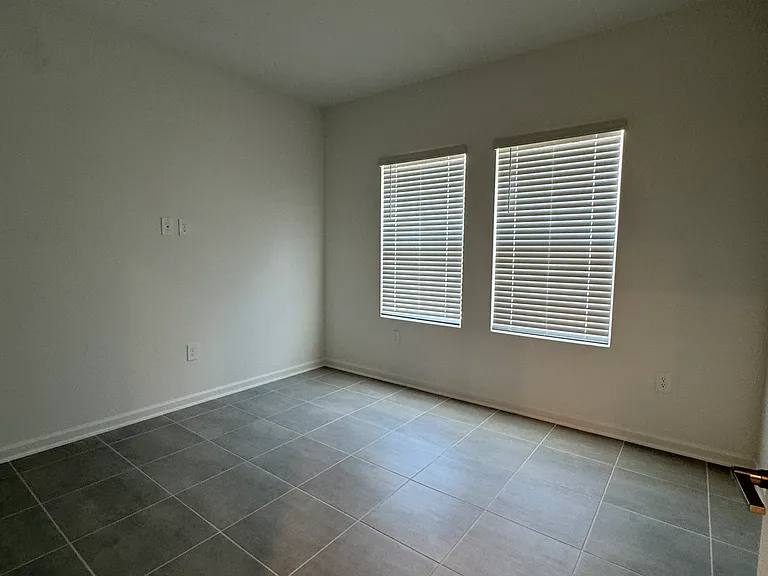 Birmingham Dr — Photo 12