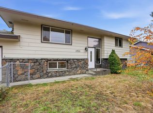 1711 S Evergreen Rd, Veradale, WA 99037