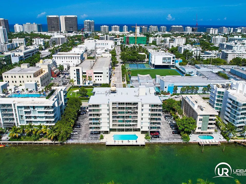 9500 W Bay Harbor Dr #7D