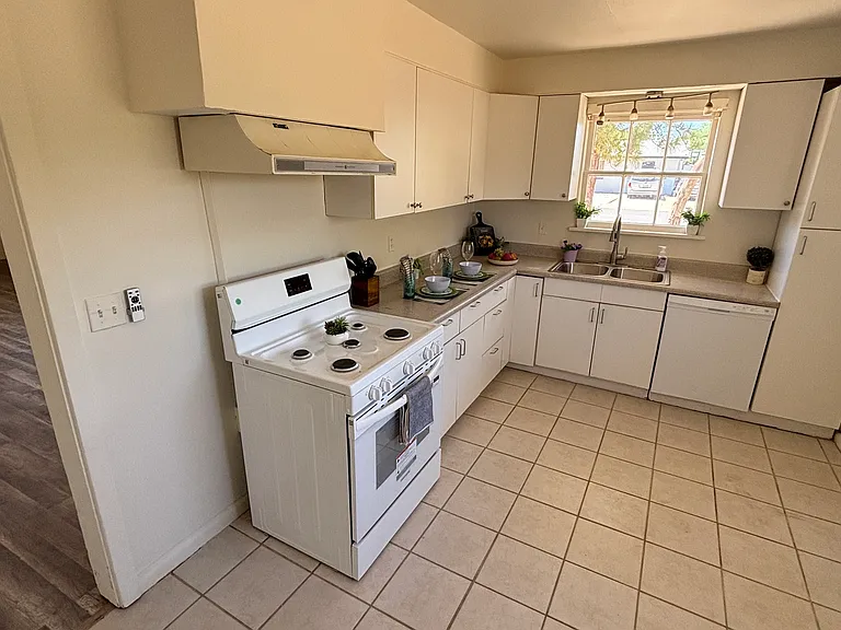 2528 E Hartford Ave #Phoenix 85032-2428 — Photo 7