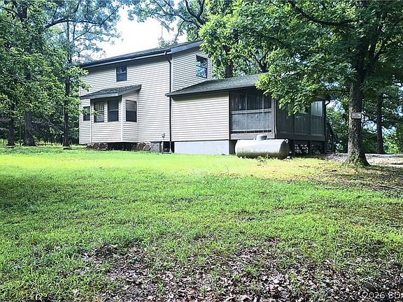 4th image of 72 Hacksaw Ln