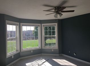 10843 Fairview Rd, Newark, OH 43056