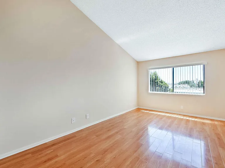 6709 Woodley Ave #109 — Photo 6