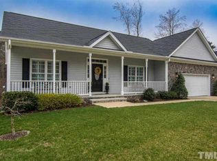 1018 Lukestone Dr, Fuquay Varina, NC 27526