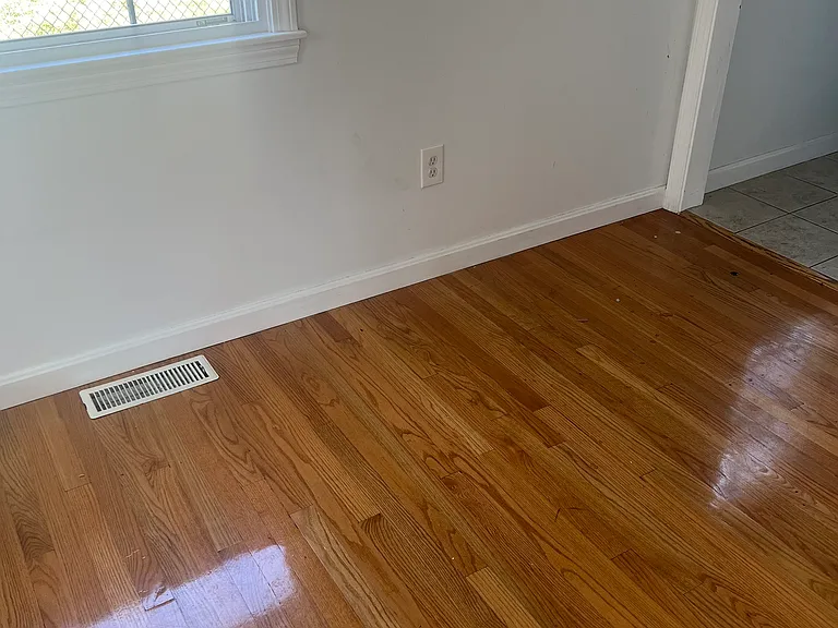 Hardwoods Floors