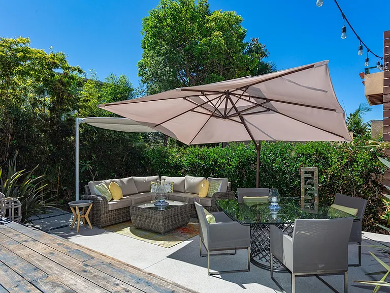 1092 Hygeia Ave — Photo 12