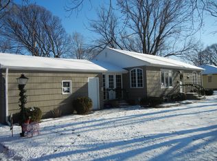 6920 Lee Ave N, Brooklyn Center, MN 55429