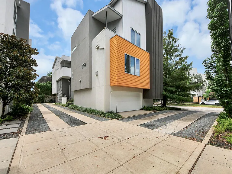 1823 Southmore Blvd — Photo 44