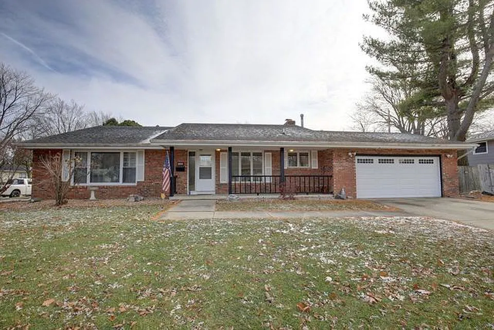 1402 Adams St photo 1