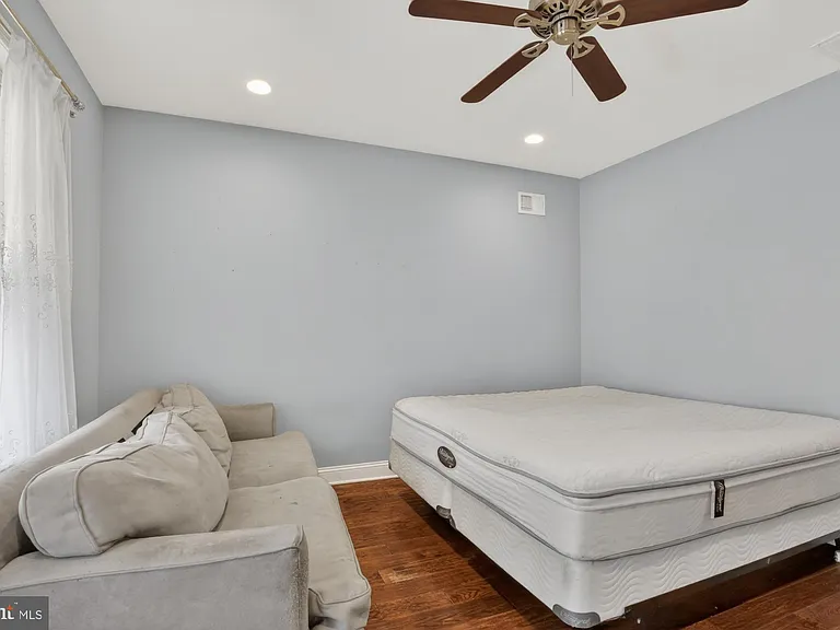 3408 Richmond St — Photo 25