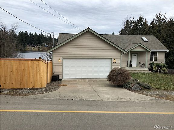 4th image of 7507 185th Ave E