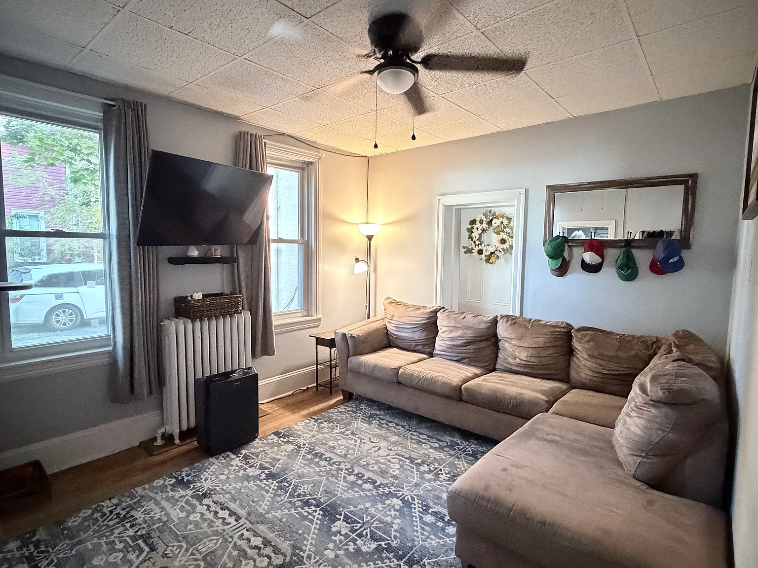 2 bed, 1000 sqft, $1,825 — Photo 3