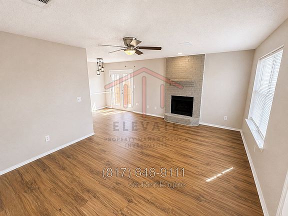 4th image of 5912 Holiday Ln APT B