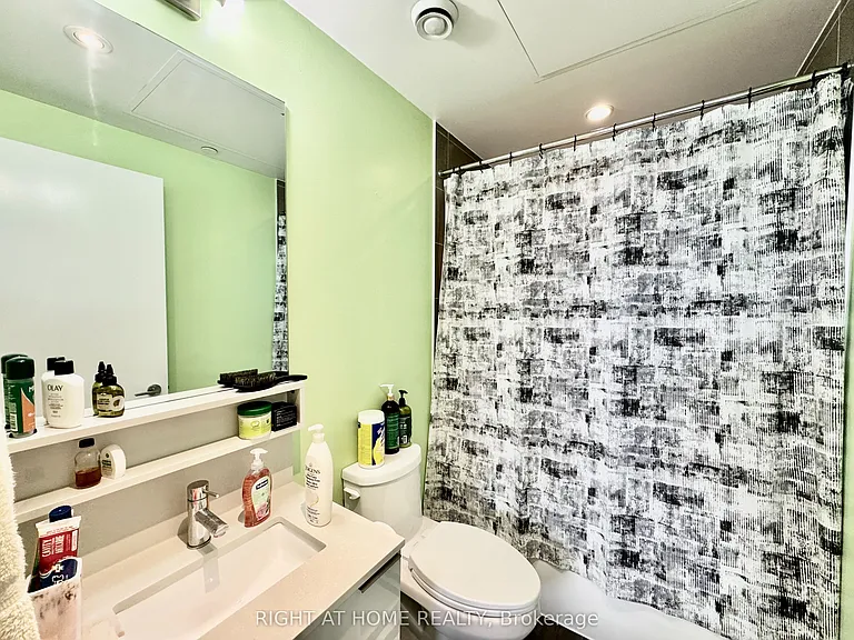 898 Portage Pkwy #1903 — Photo 13