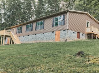 222 Deerfoot Rd, Cosby, TN 37722