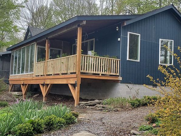 381 Spinner Rd