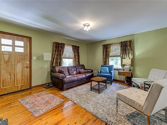 4th image of 4100 Adrian St