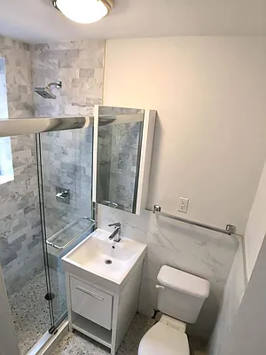 Rented by Bruma Realty LLC | media 9