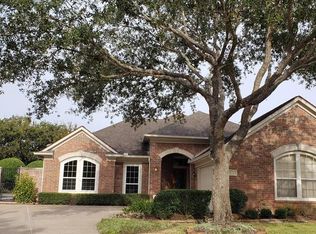 7223 Windwood Ct, Sugar Land, TX 77479