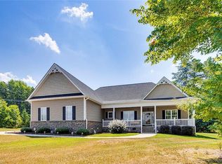 1328 Chickadee Cir, Asheboro, NC 27203