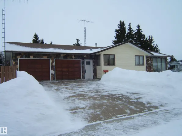 5821 49a St, Vegreville, AB T9C 1H2