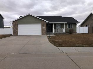 210 N Park Dr, North Platte, NE 69101