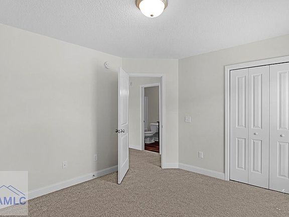 5th image of 1316 Grayson Ave