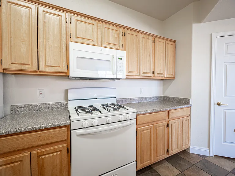 8555 W Russell Rd #2062 — Photo 17