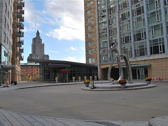 2nd image of 100 Exchange St Unit 1403